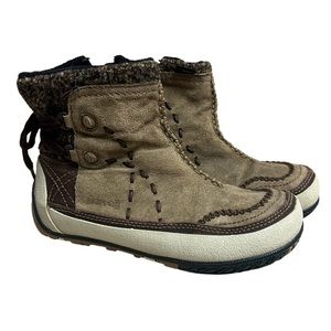 Merrell Puffin Mid Tan boots women’s size 8